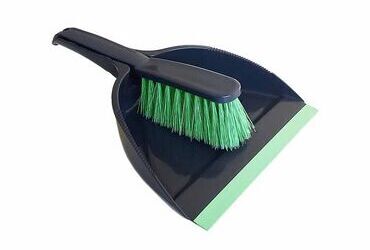 Brush + dustpan with rubber band 2024