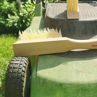 Lawn mower brush